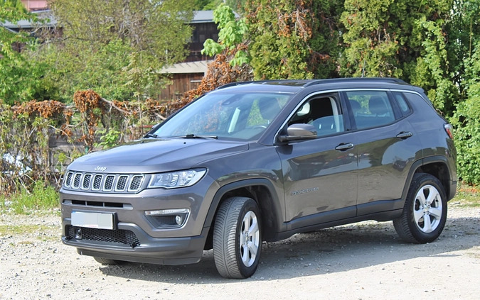 Jeep Compass cena 72900 przebieg: 159000, rok produkcji 2019 z Sulejówek małe 172